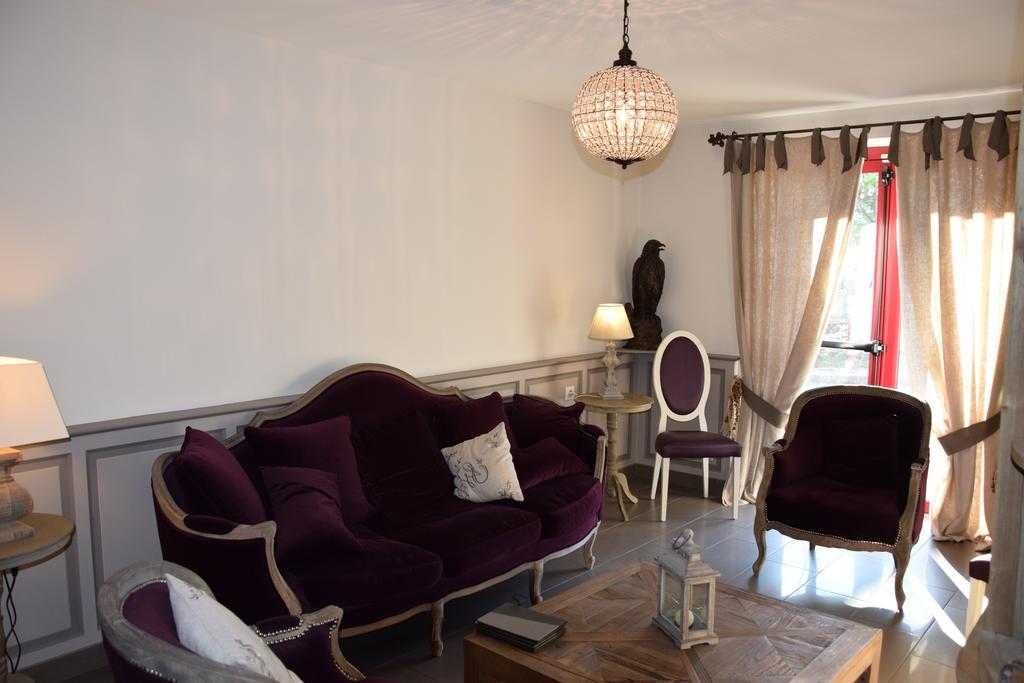 Hotel Le Petit Relais Calès Esterno foto