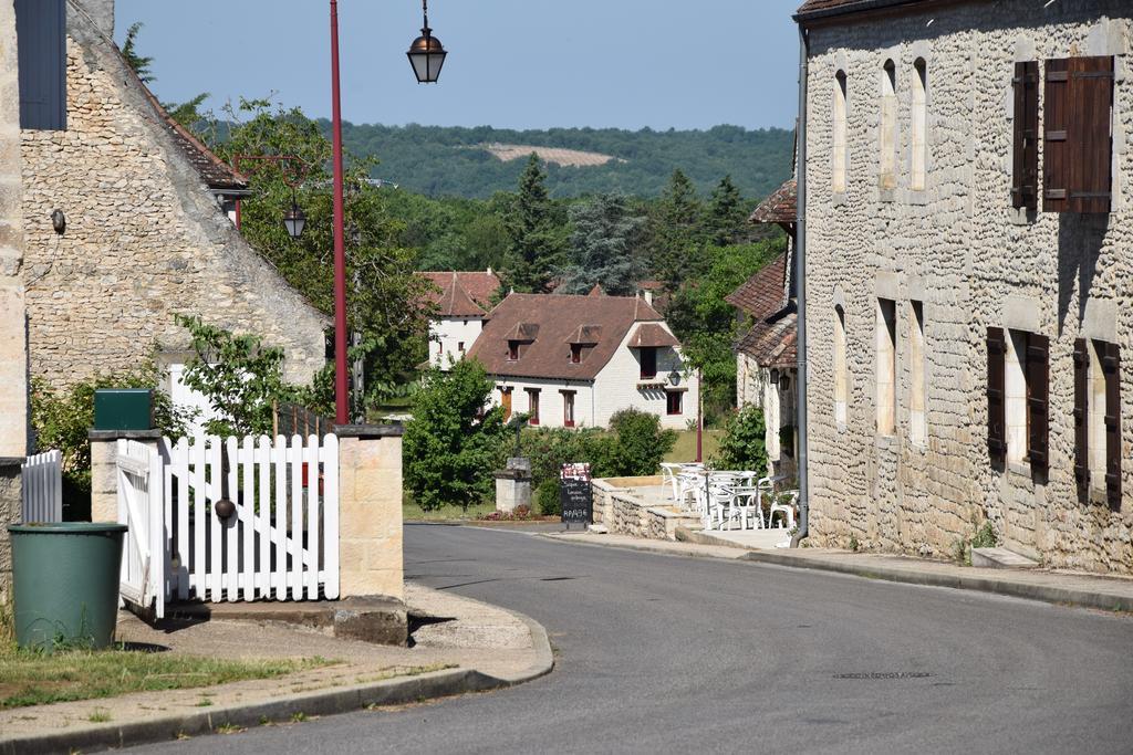 Hotel Le Petit Relais Calès Esterno foto